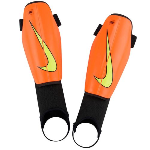 Nagolenniki Nike Charge Junior DX4610-830