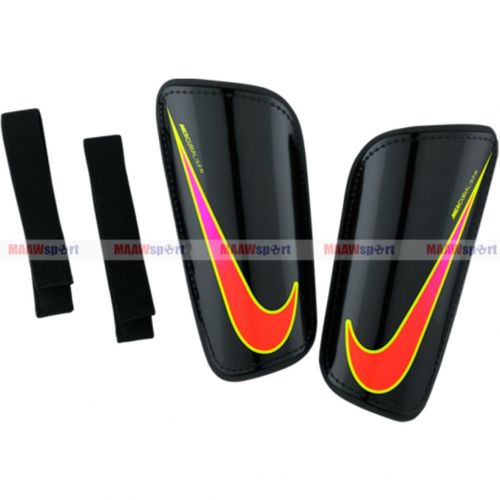 OCHRANIACZE NIKE HARD SHELL SLIP-IN SP2101-010