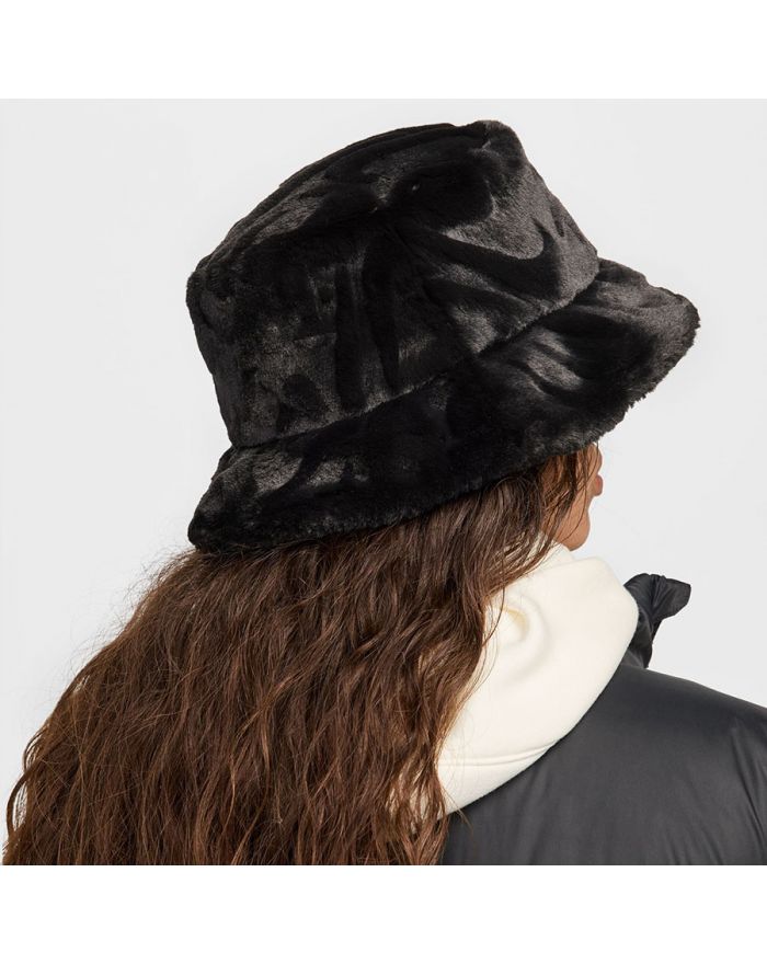 Kapelusz Nike APEX ocieplany HF7194-010