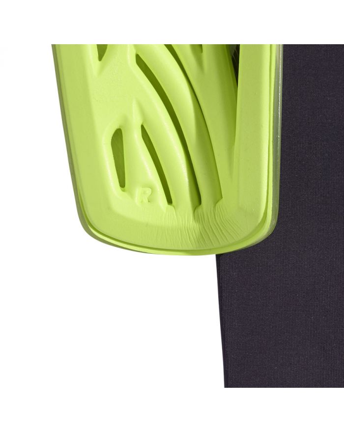 Nagolenniki adidas TIRO SG LGE JD6025