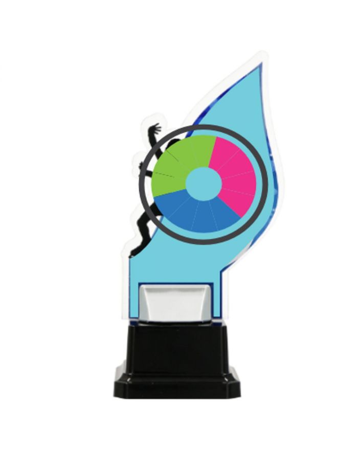 Trofeum z plexy na podwyższeniu - INDYWIDUALNE