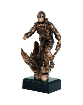Figurka odlewana -strażak  RTY3786/BR